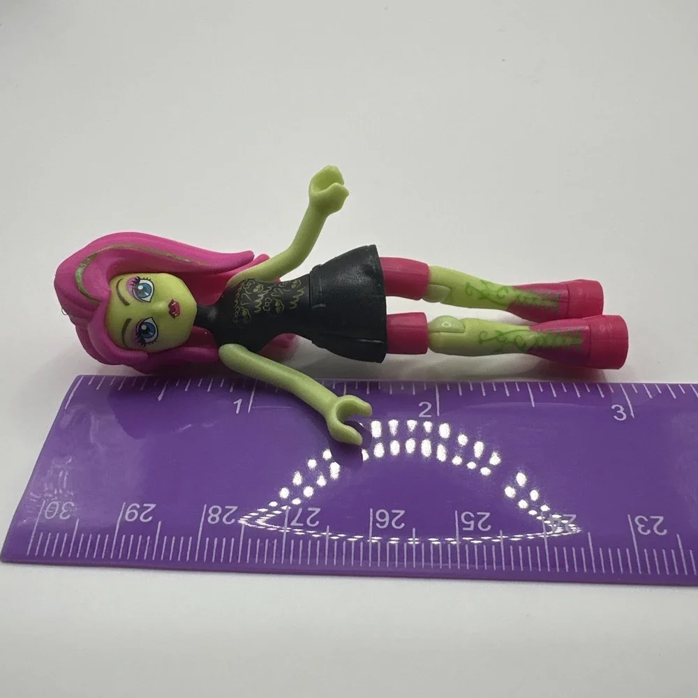 Monster High Mega Bloks Venus McFlytrap Mini Figure Doll 3